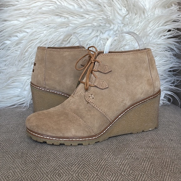 Toms Desert Wedge Toffee Suede Bootie - Picture 2 of 8